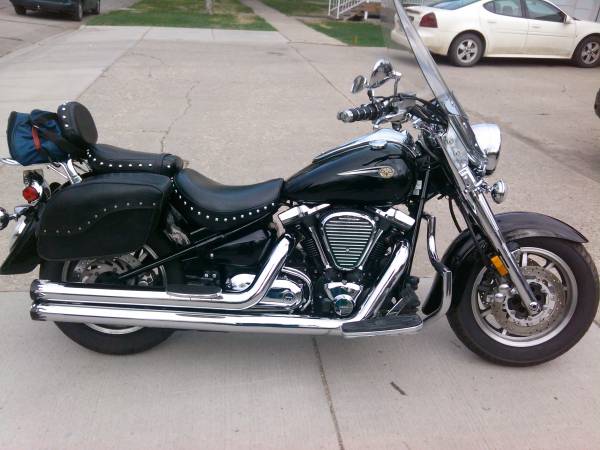 04 YAMAHA ROAD STAR 1700CC