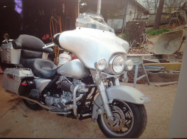 06 Harley Davidson FLHT 20,000mi
