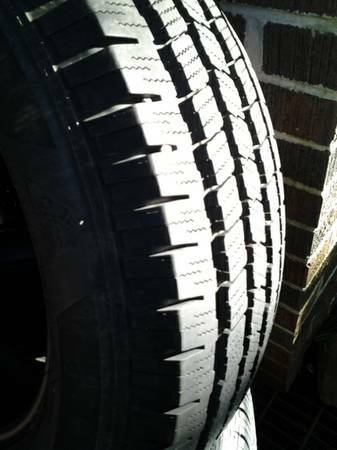 1 tire Michelin 225 65 17