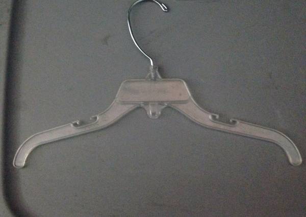 1000 hangers for sale (Prov ri)