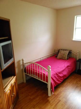 140  ALL Utilities Included, Week to Week Rental (10 Blocks from French Quarters)