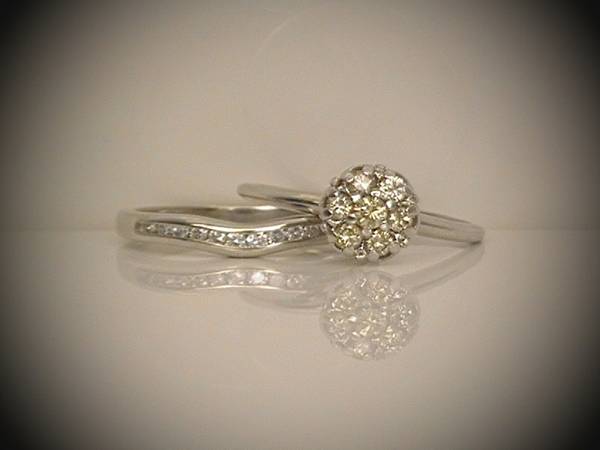 14KT DIAMOND CLUSTER BRIDAL WEDDING RING SET SZ 7