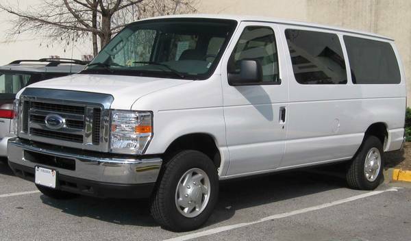 15 Passenger Van Service for Corporate, Family,and Night events (All Chicago)