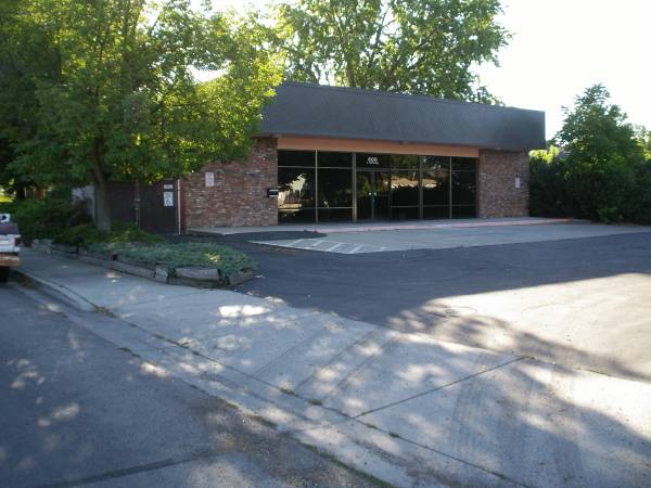 1500  High Traffic Office Space (600 S Orchard)