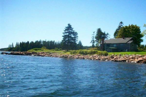 600  Looking for shared accommodation in FalmouthPortland area,Maine (Close to TD Bank,Falmouth)