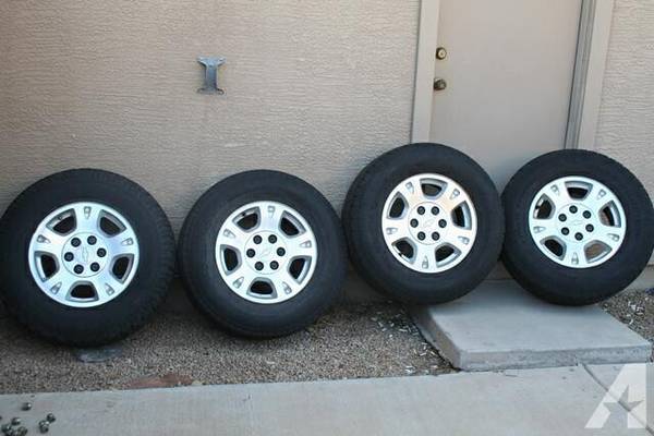 17 Chevy aluminum OEM wheels with tires