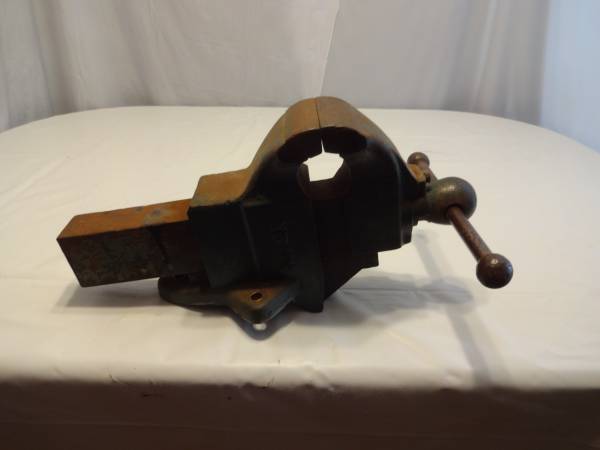 1850s charles parker 2x bench vise 60 lbs 4 jaws 7 open fixed base