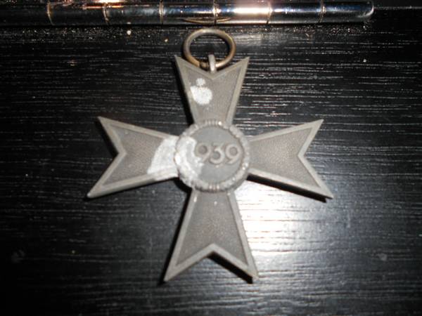 1939 swastika medal