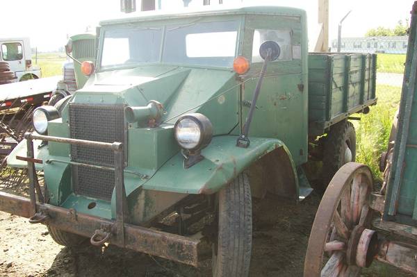 1940 CHEVY MILITARY 12 TON TRUCK