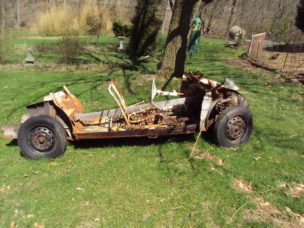 1960 Saab 93 Chassis and Rims