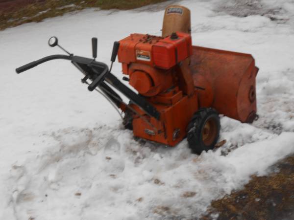 1975s SNOWBLOWER