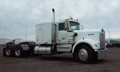 1981 CLASSIC KENWORTH W900A  HARD TO FIND amp CURRENTLY WORKING