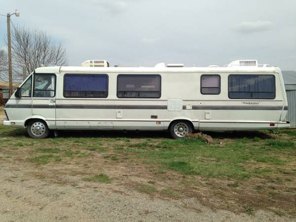 1985 Itasca Windcruiser Motor home