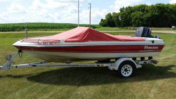 1990 Forester boat