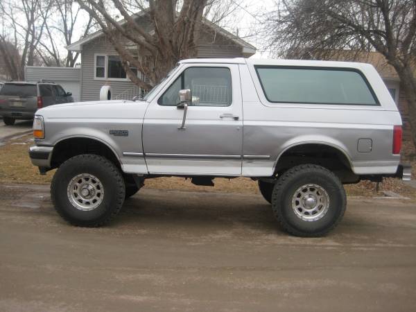 1995 FORD BRONCO XLT