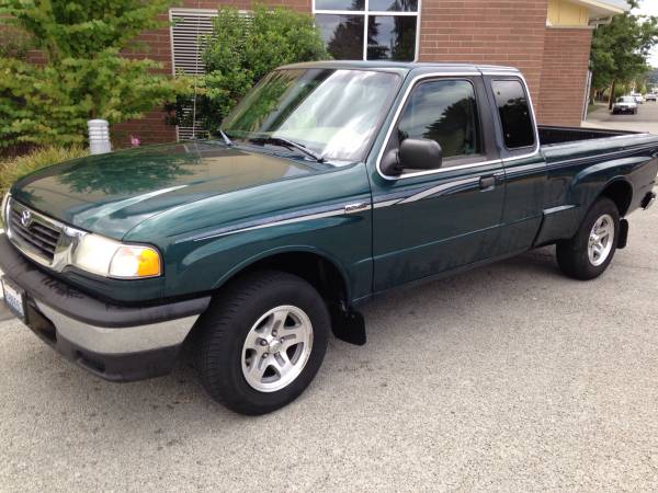 1999 Mazda B2500 PU Extra Cab Very Nice