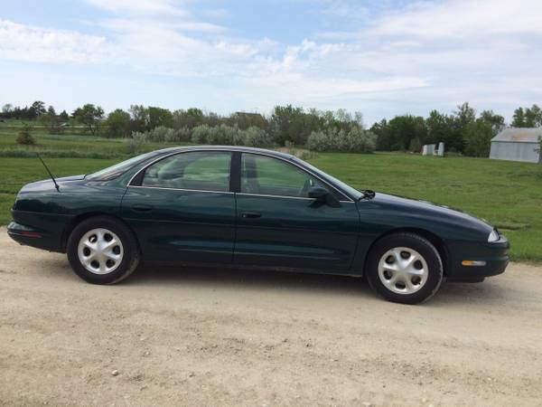 1999 Oldsmobile Aurora