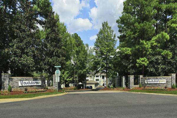 x0024460  2 Rooms Avl in 3 bedroom House by Athens dr high school (Raleigh)