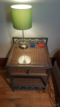 2 Bedside Tables Wicker and Metal w glass top
