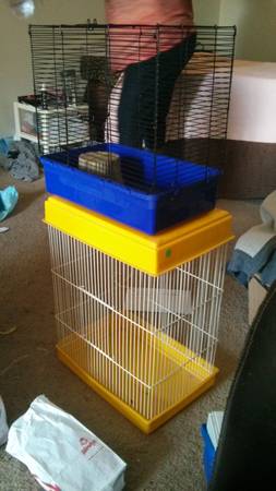 2 cages for birds or rodents (mentor)