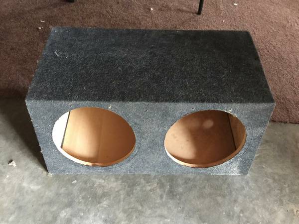 2 Dual 12 Subwoofer Box