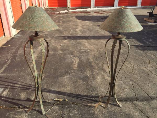 2 matching faux textured black floor lamps