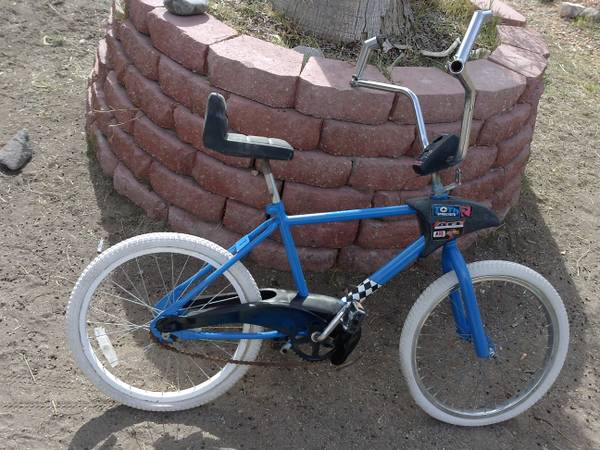 2 name brands.... nice old school BMX bikes going cheap dont miss out (Las Vegas)