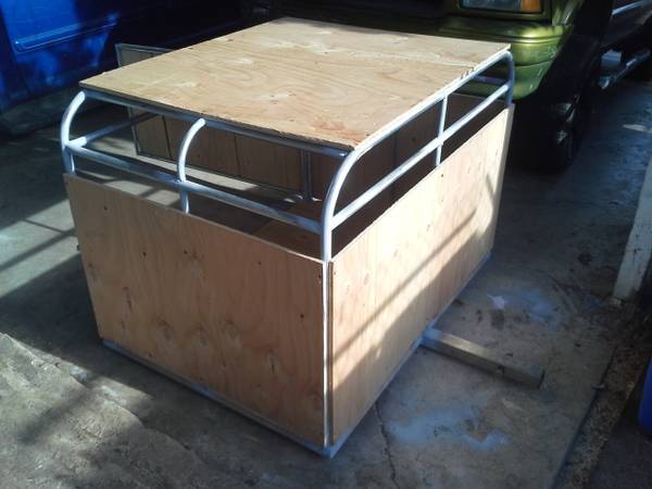 2 tow hitch rack n box trap