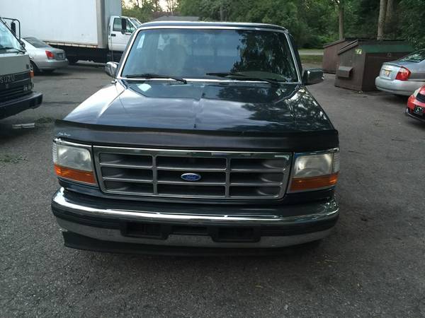 2 truck 1995 f150 for sale, both running good , quick sale ,very good