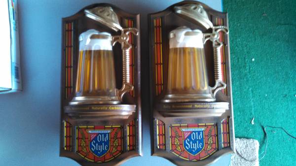 2 VINTAGE OLD STYLE BAR LIGHTS