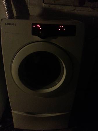 2 washer and 1 samsung dryer