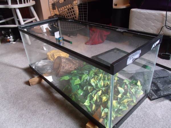 20 Gallon Critter Cage and Extras (Wasilla)