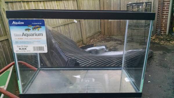 20 gallon tank brand new (Wilmington, de)