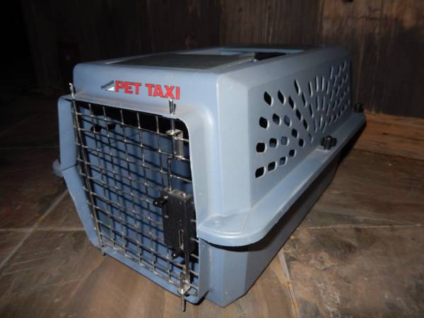 20 small pet taxi crate cage kennel (51 ave and pinnacle peak)