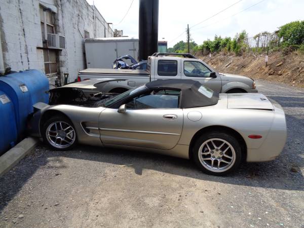 2000 Chevrolet Corvette (for parts only) (Huntingdon Valley Pa 19006)