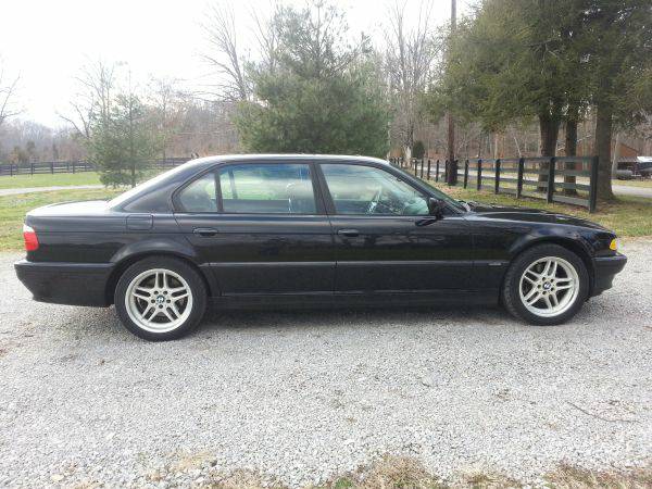 2001 BMW 740iL SPORT PACKAGE Blk on Blk on Blk, Navigation