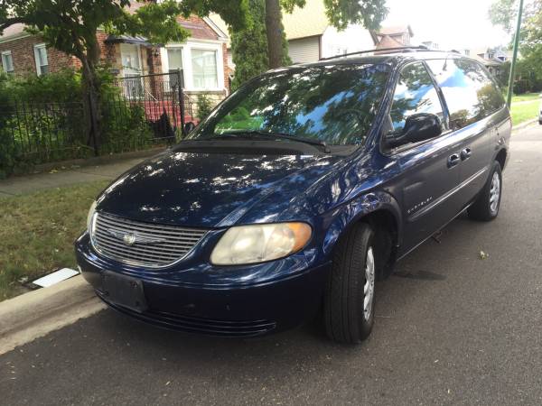 2002 Chrysler town and country van