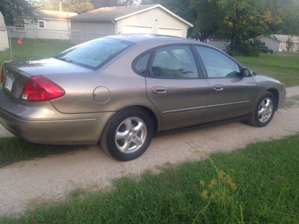 2002 Ford Taurus ses