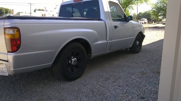 2002 mazda b2300 (low rider)must see
