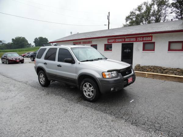 2003 FORD ESCAPE 99K MILES WE HAVE FINANCING AVAILABLE