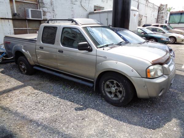 2003 Nissan Frontier 4x4 4 dr. pick up (parts only) (Huntingdon Valley Pa 19006)