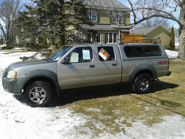 2003 NISSAN FRONTIER CREW CAB  LOW MILES