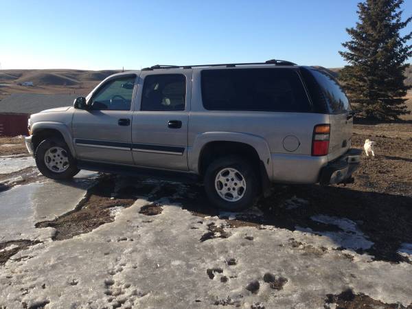 2004 CHEVY SUBURBAN LS PKG