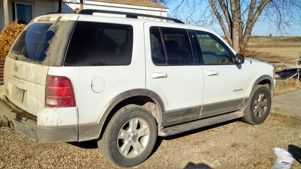 2004 ford explorer eddie bauer