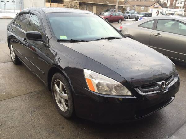 2004 HONDA ACCORD (FULLY LOADED)