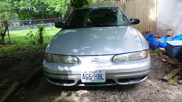 2004 OLDS ALERO RUNS DRIVES 1000