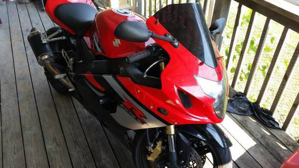 2005 gsxr 600 clean and low miles 4500 OBO