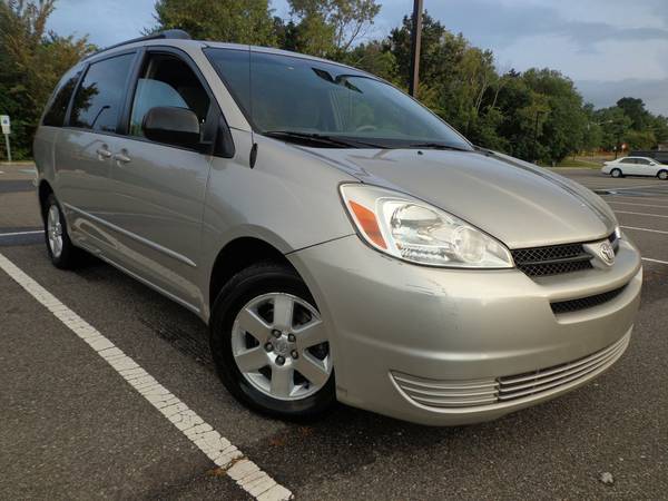 2005 Toyota Sienna Le