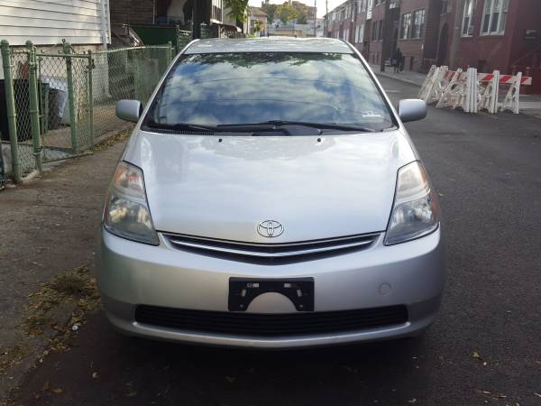 2007 TOYOTA PRIUS HYBRID  CLEAN TITLE  NO PROBLEM  LIKE NEW