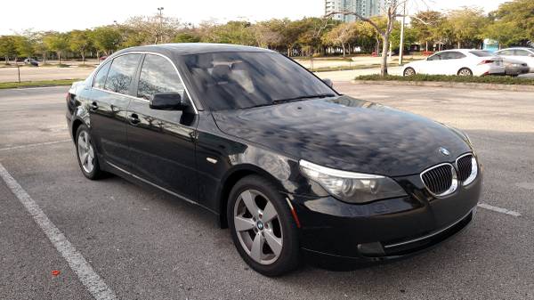 2008 BMW 528XI All wheel drive fully loaded NAV